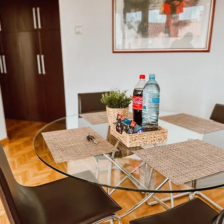 Art Cara Urosa Apartment Belgrade